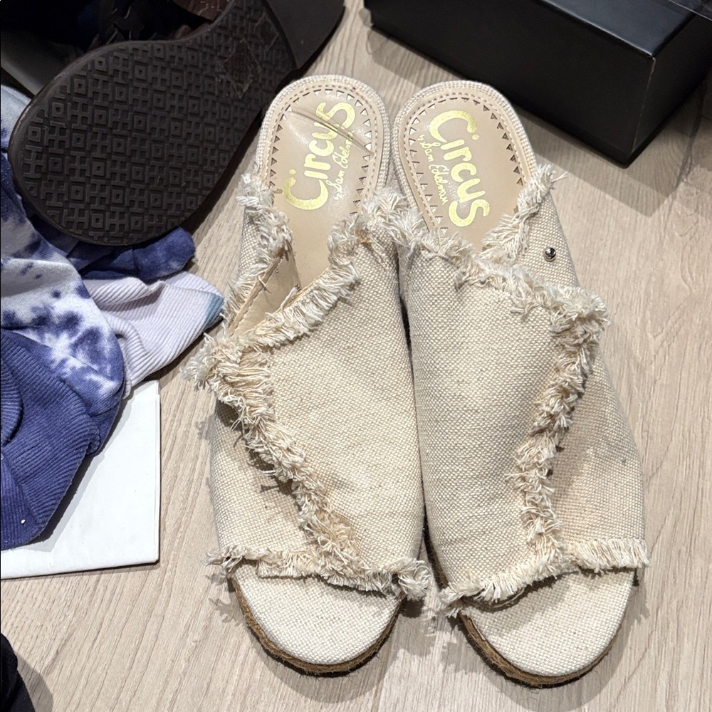 Circus by Sam Edelman Frayed Cream Mules